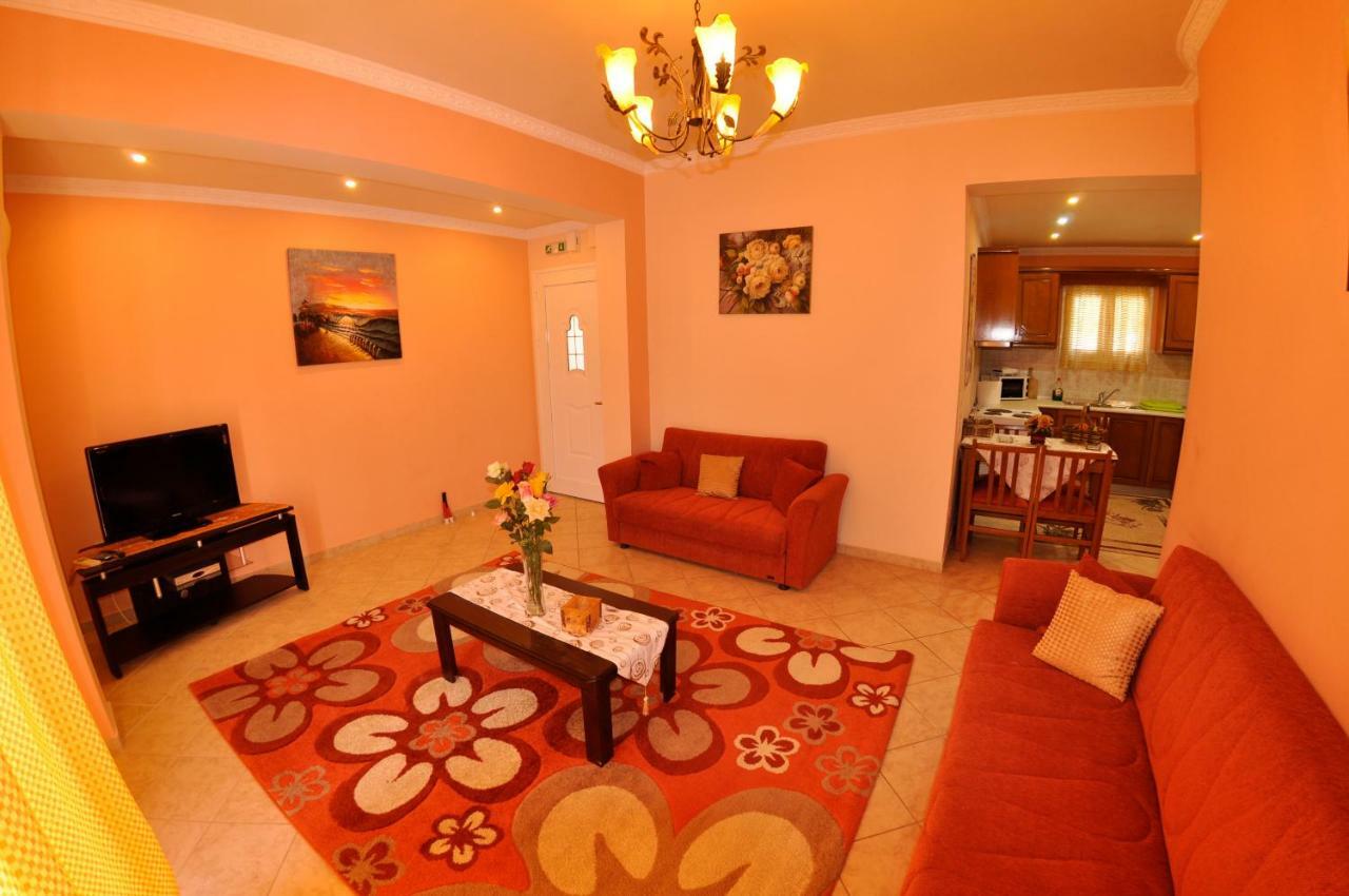 Chrinos House Apartamento Agios Georgios Pagon Exterior foto