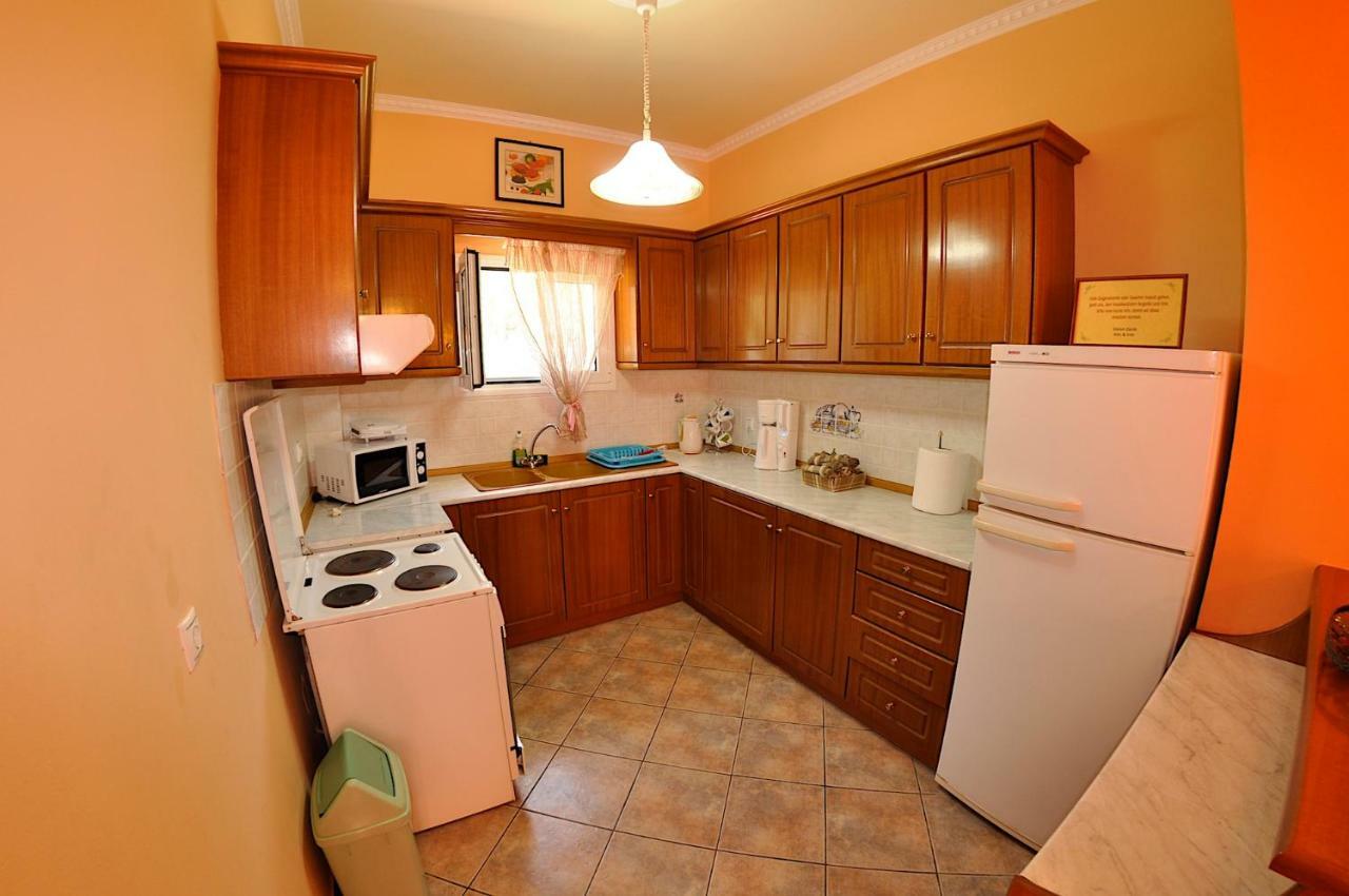 Chrinos House Apartamento Agios Georgios Pagon Exterior foto