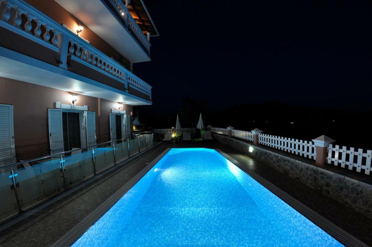 Chrinos House Apartamento Agios Georgios Pagon Exterior foto